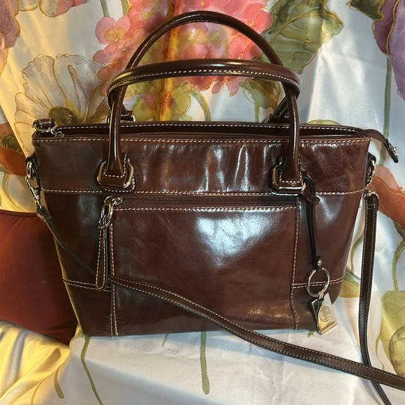 Giani Bernini Chocolate Brown Crossbody - Picture 1 of 8